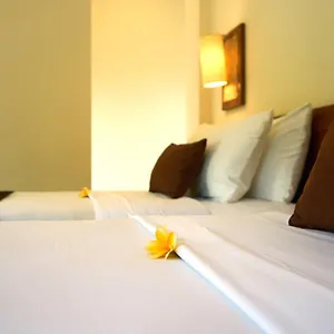 2* Bed & Breakfast Eden House